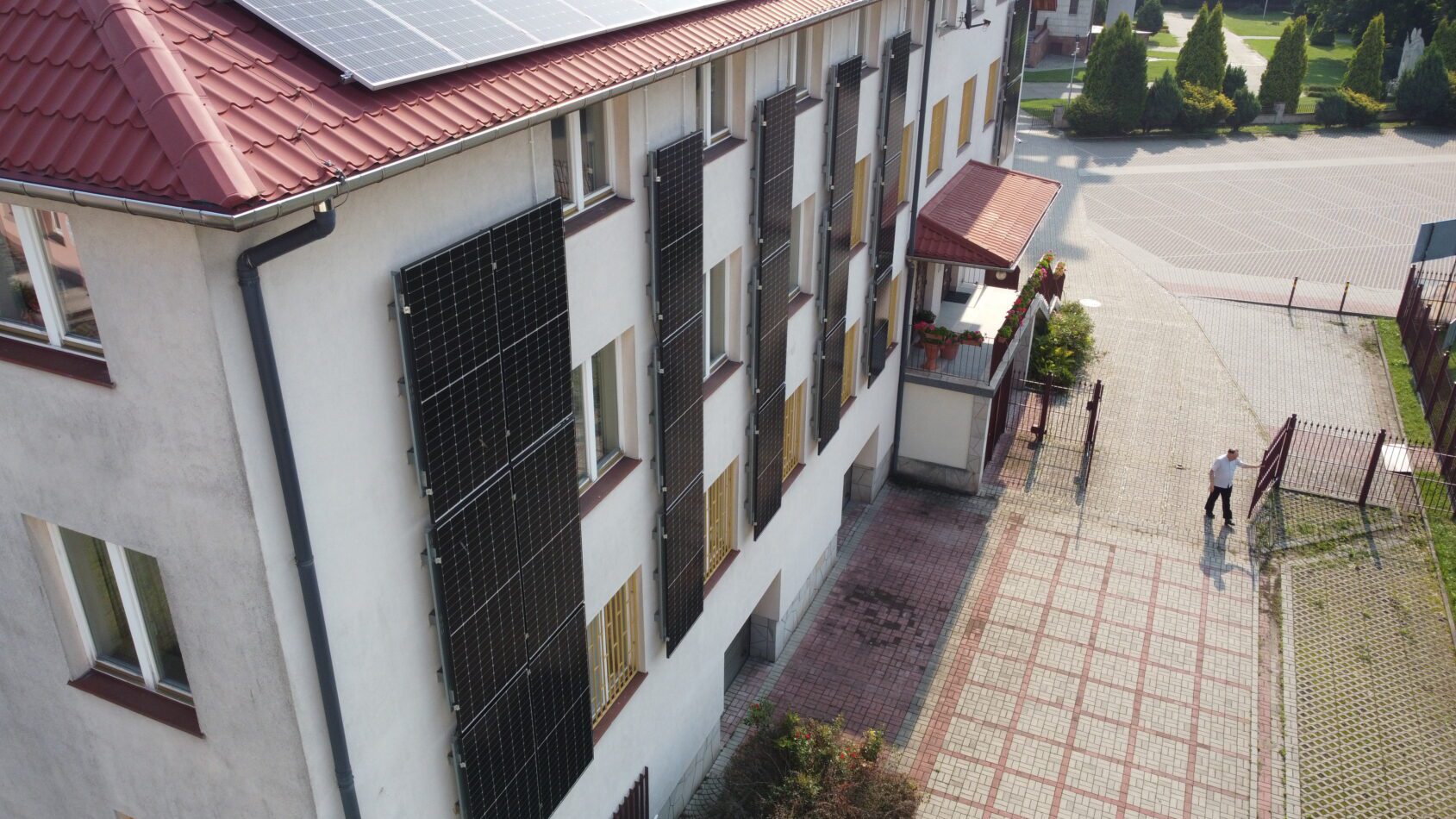 Panele fotowoltaiczne na dachu Ekoenergia